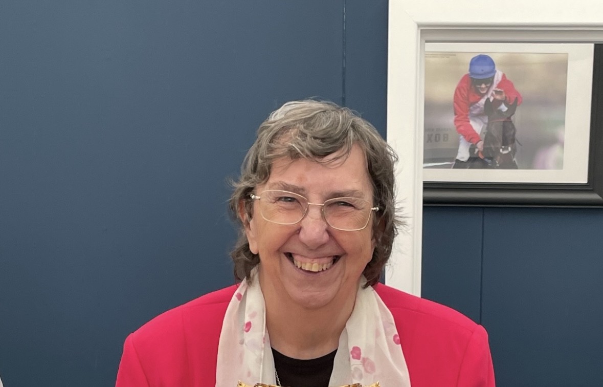 Flo Clucas OBE, Cav OSI