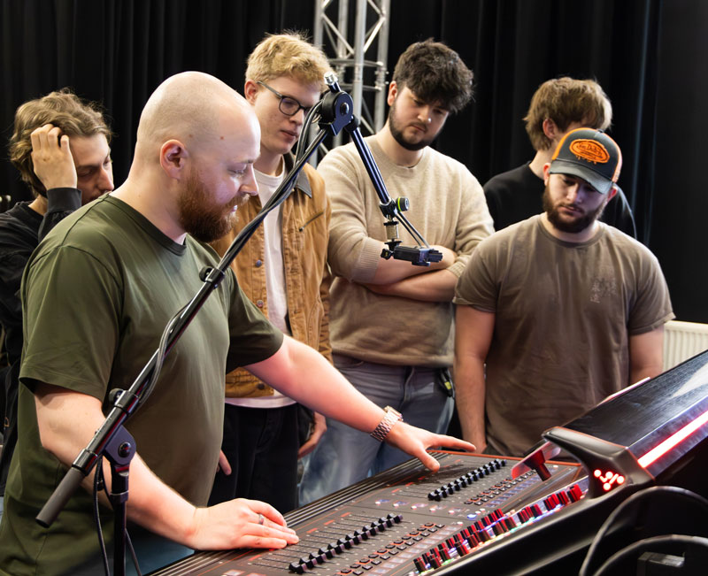 Sound Tech workshops with The 1975’s audio engineer